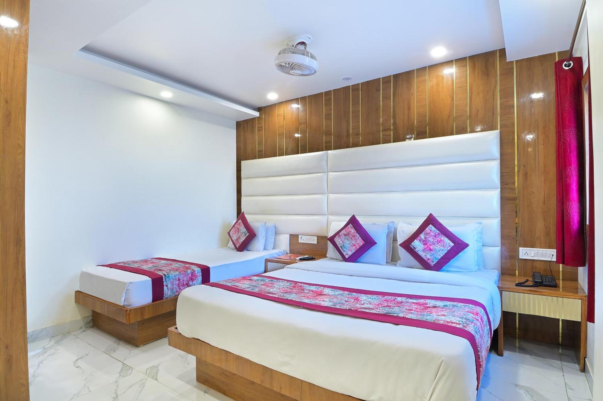 Hotel Glow Inn Paharganj-3 Mins Walk From New Delhi Railway Station Kültér fotó