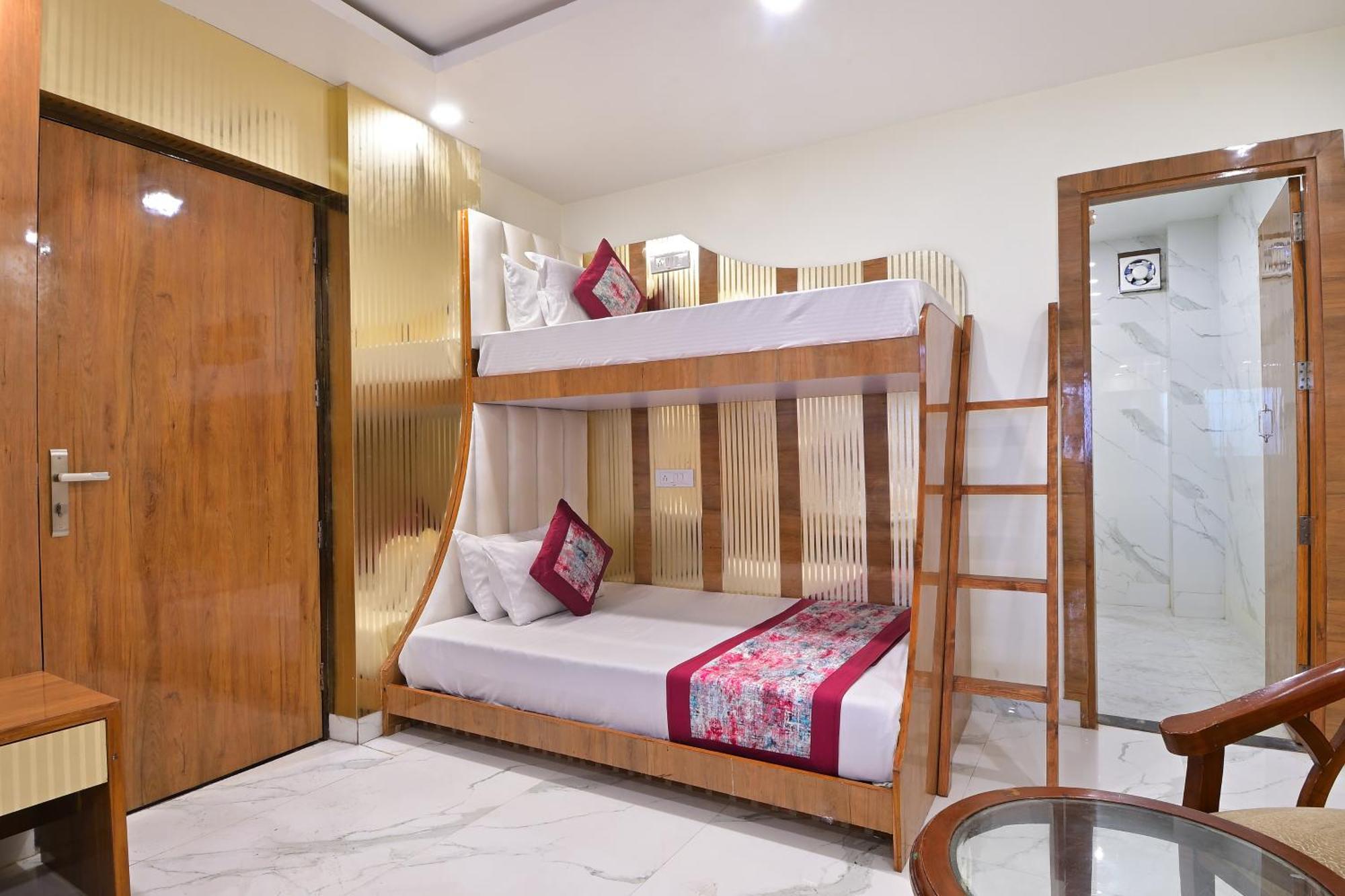 Hotel Glow Inn Paharganj-3 Mins Walk From New Delhi Railway Station Kültér fotó