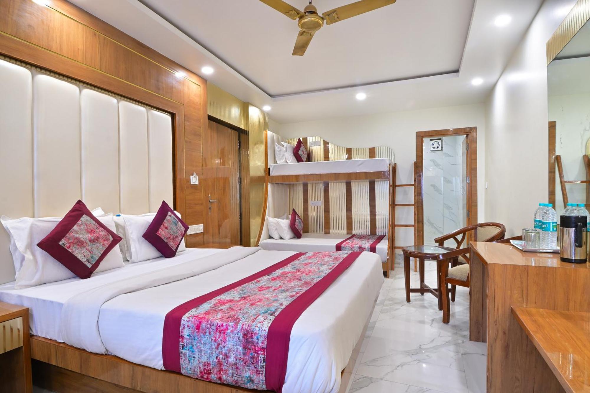 Hotel Glow Inn Paharganj-3 Mins Walk From New Delhi Railway Station Kültér fotó