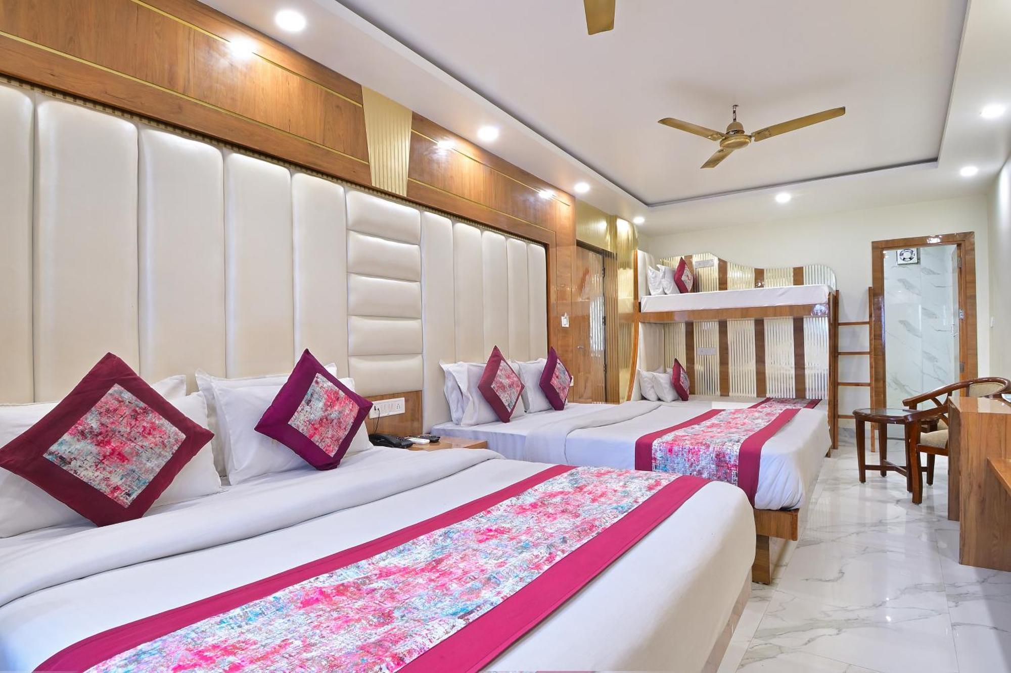 Hotel Glow Inn Paharganj-3 Mins Walk From New Delhi Railway Station Kültér fotó