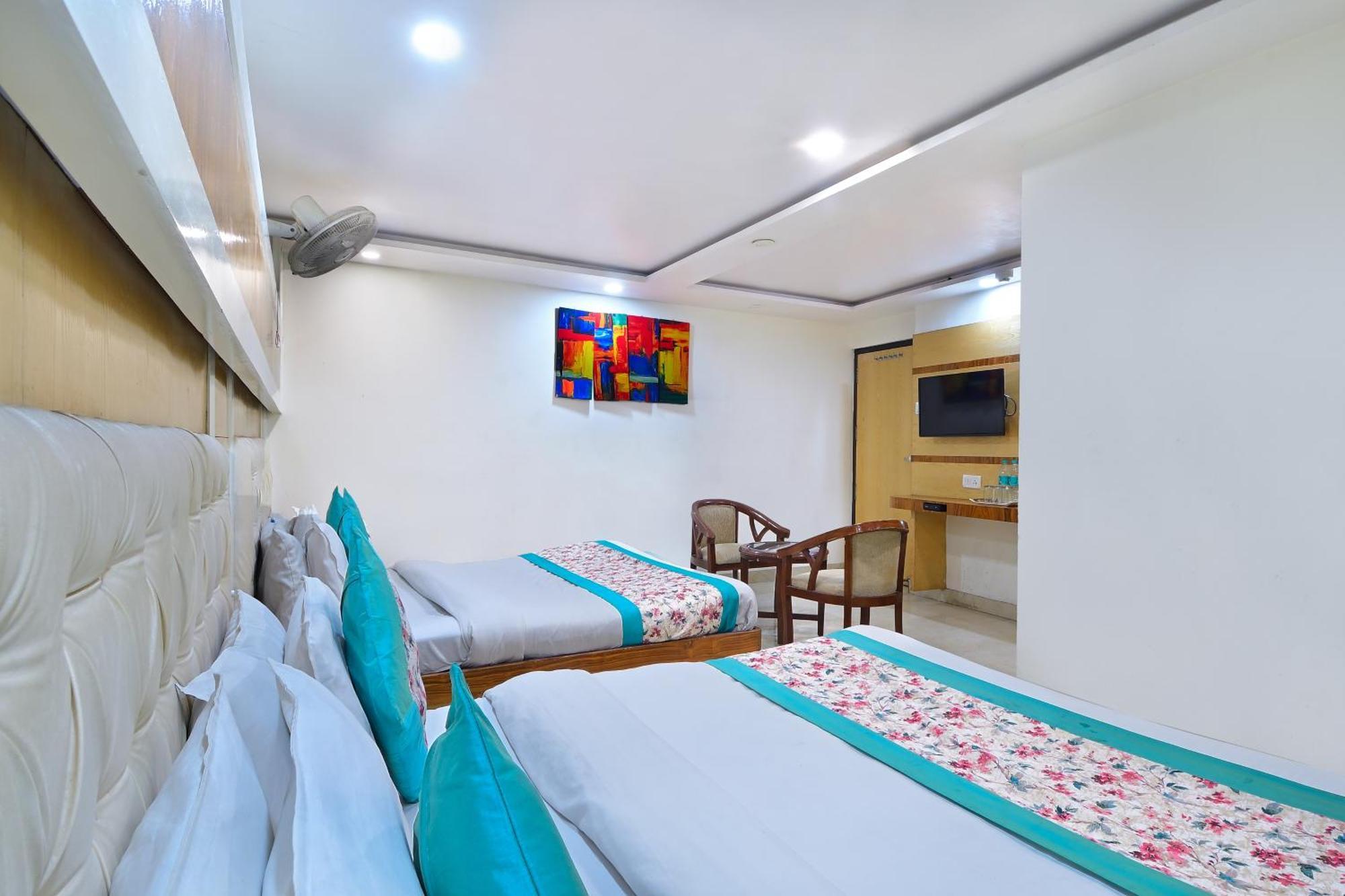 Hotel Glow Inn Paharganj-3 Mins Walk From New Delhi Railway Station Kültér fotó
