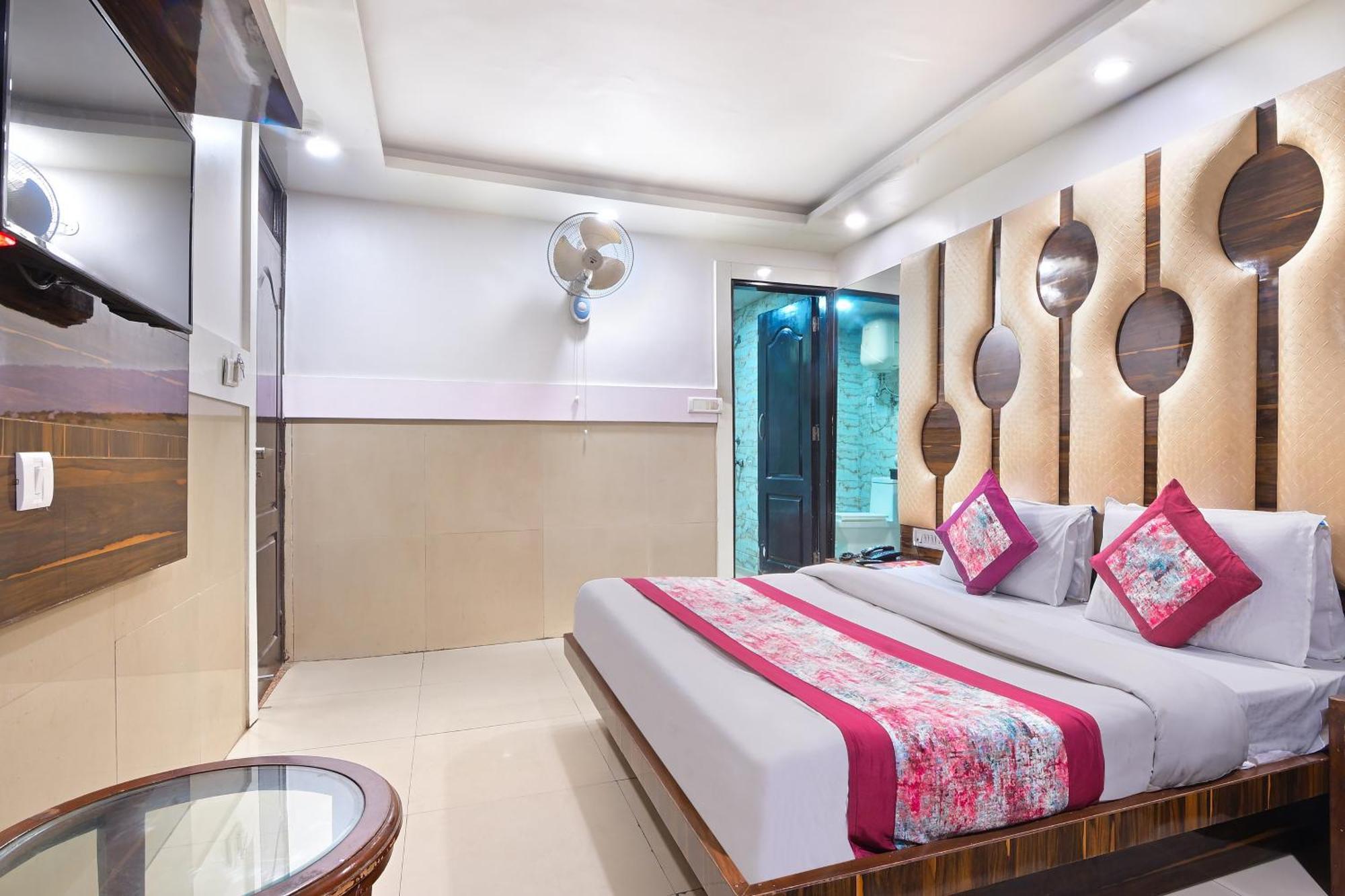 Hotel Glow Inn Paharganj-3 Mins Walk From New Delhi Railway Station Kültér fotó