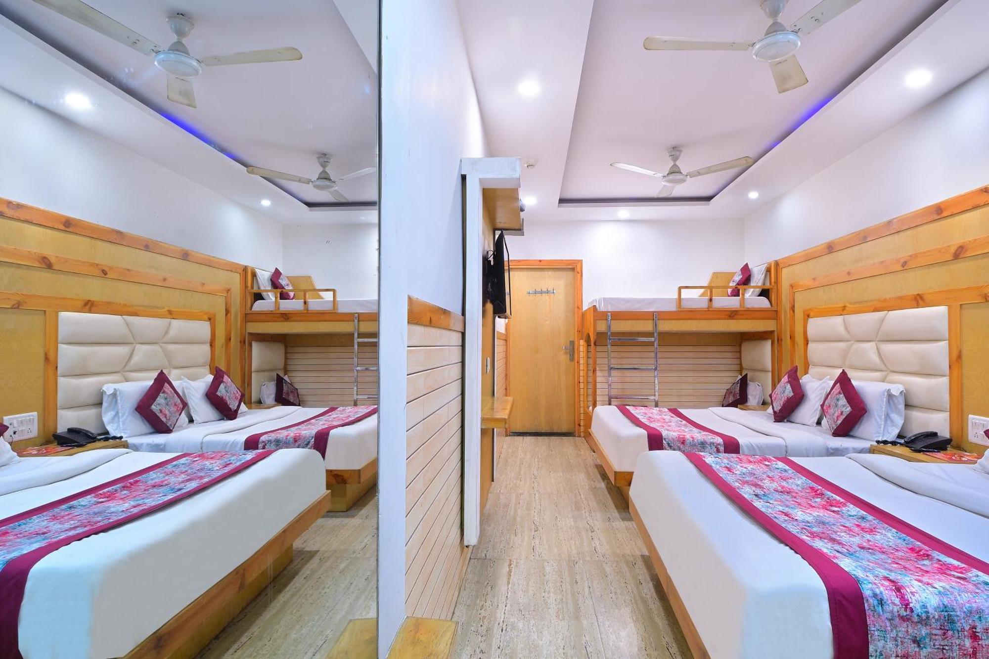 Hotel Glow Inn Paharganj-3 Mins Walk From New Delhi Railway Station Kültér fotó